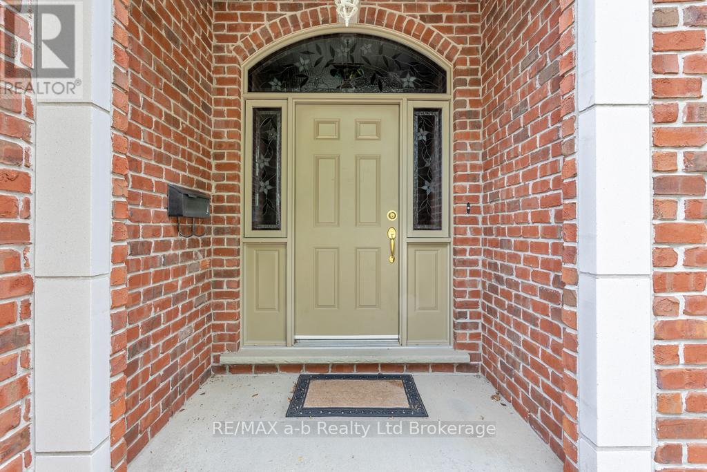 21 Windemere Avenue, Tillsonburg, Ontario  N4G 5M8 - Photo 8 - X12761832