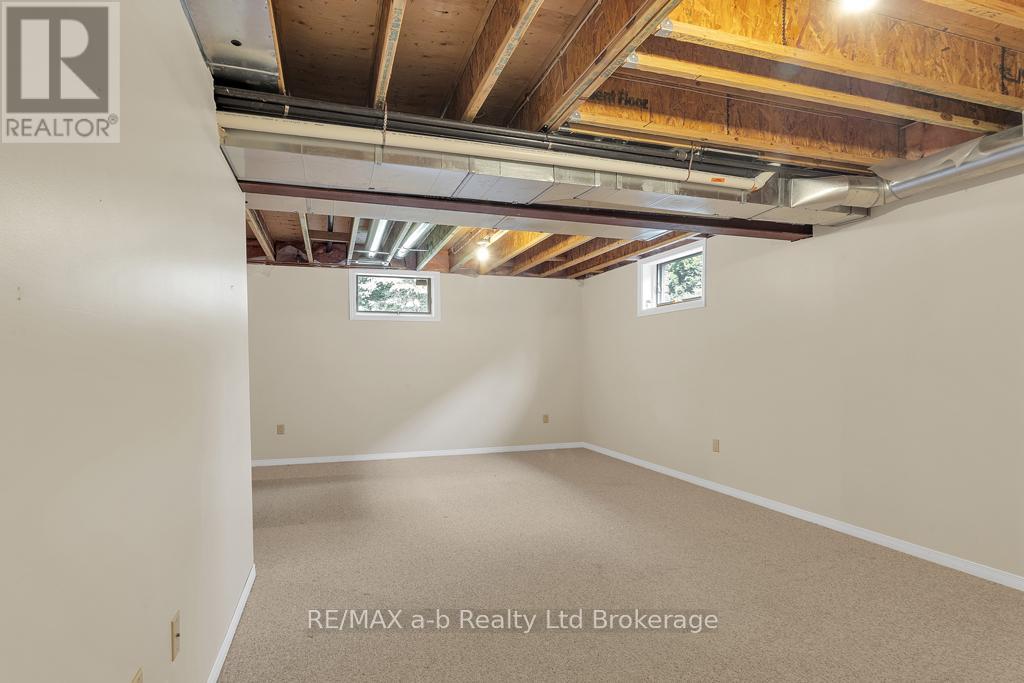 21 Windemere Avenue, Tillsonburg, Ontario  N4G 5M8 - Photo 25 - X12761832