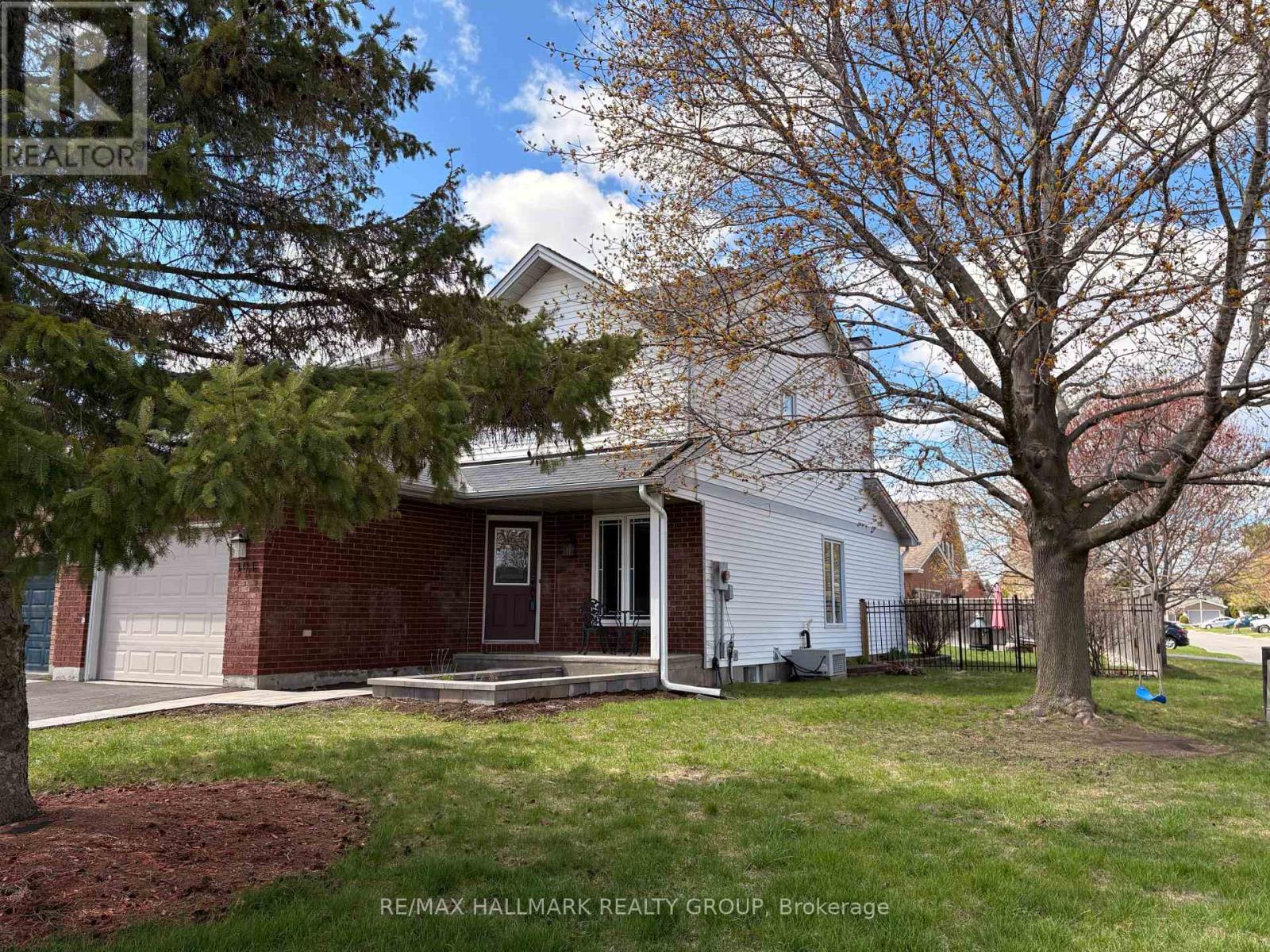 301 Tompkins Avenue N, Ottawa, Ontario  K1E 3X3 - Photo 4 - X13084224