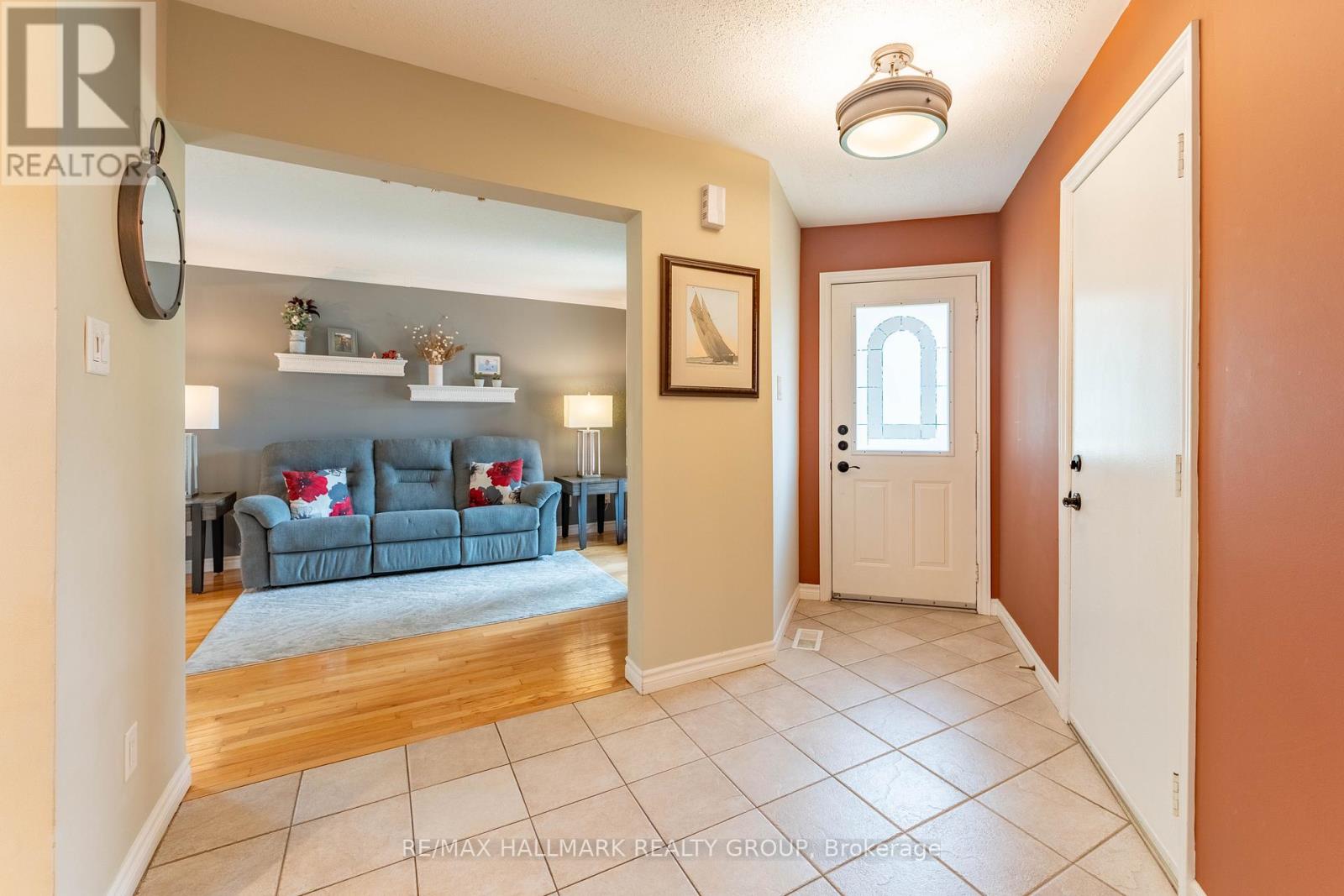 301 Tompkins Avenue N, Ottawa, Ontario  K1E 3X3 - Photo 5 - X13084224
