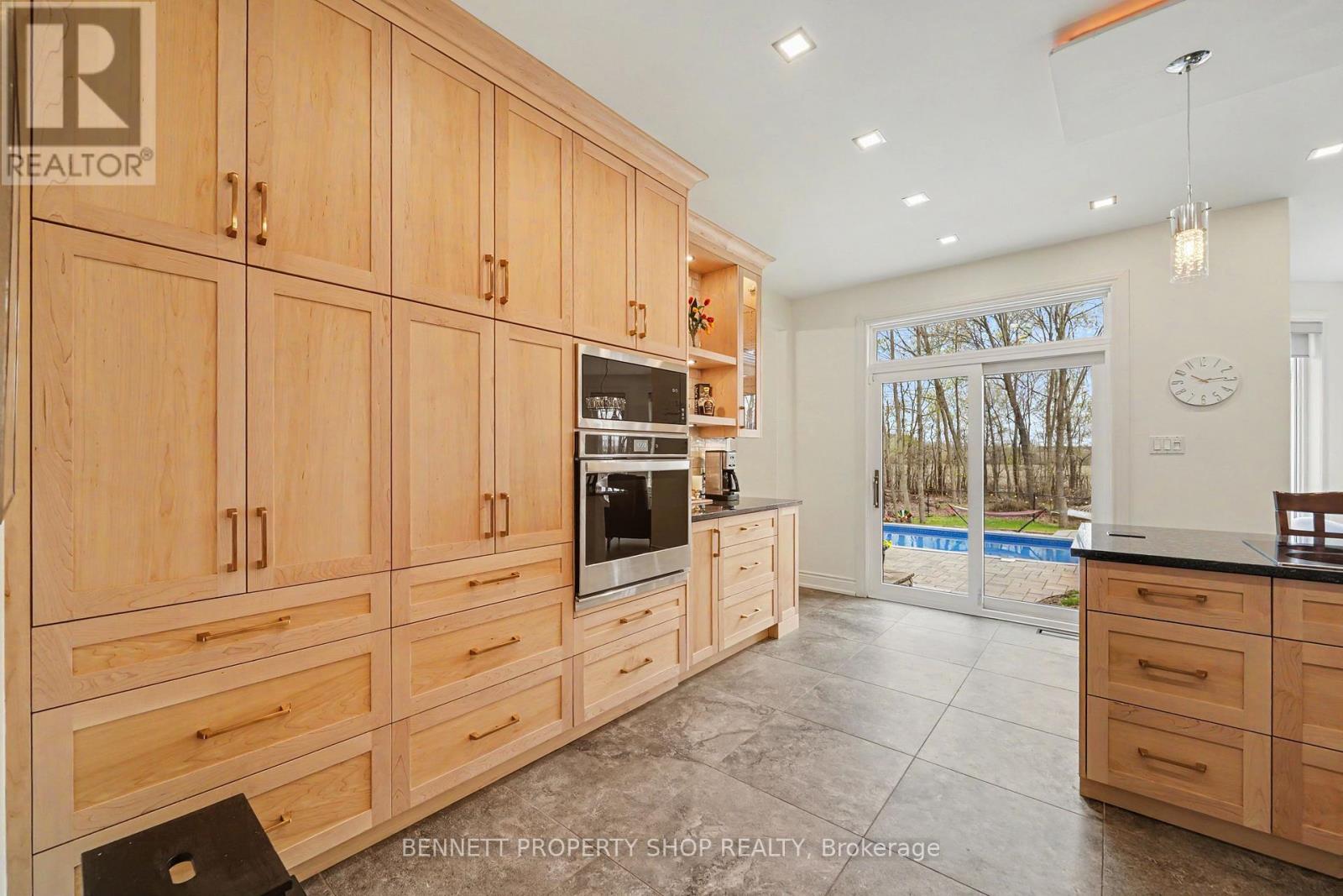 33 D'arcys Way, North Grenville, Ontario  K0G 1J0 - Photo 12 - X13084304