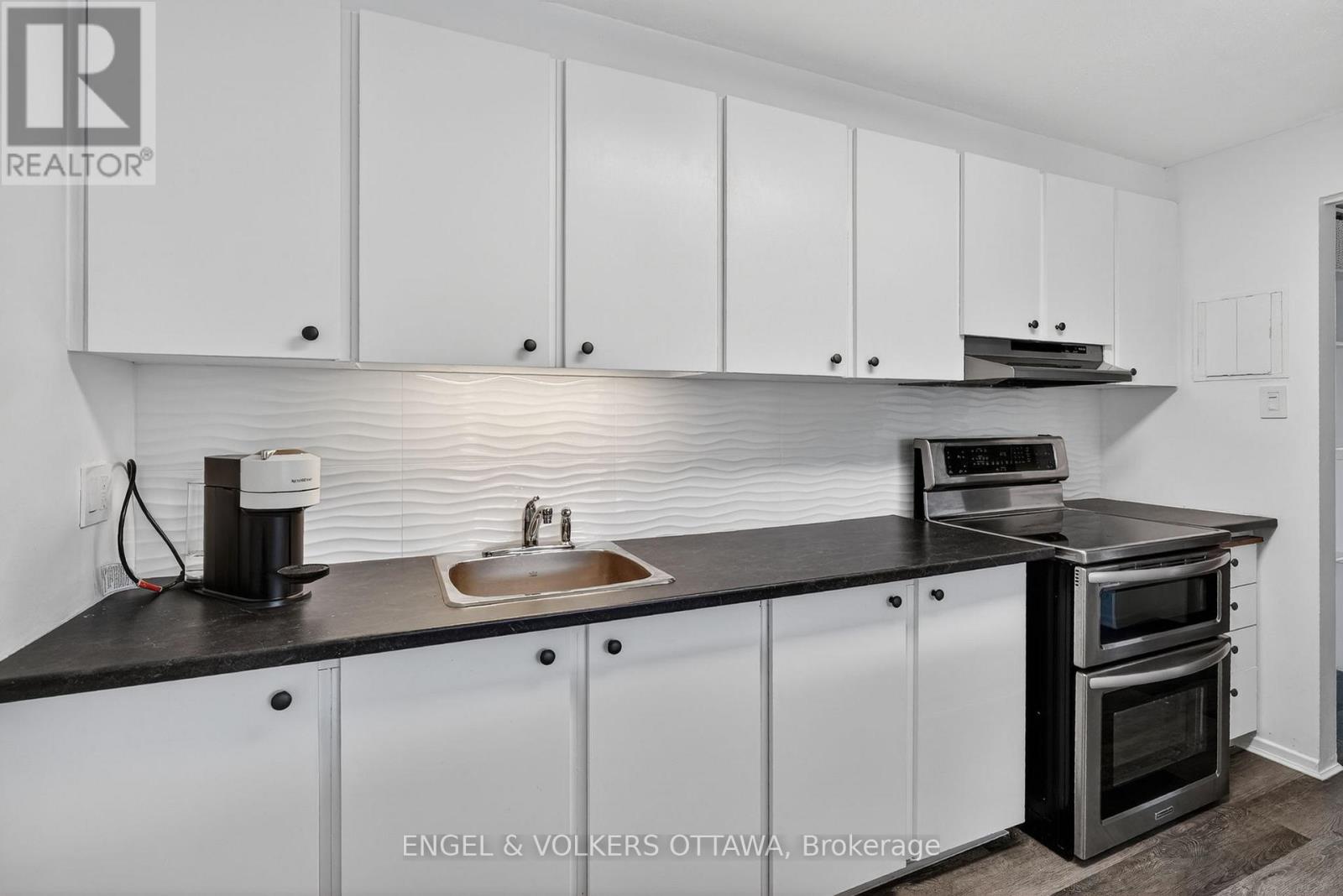 9 - 49 Sumac Street, Ottawa, Ontario  K1J 7T7 - Photo 5 - X13084368