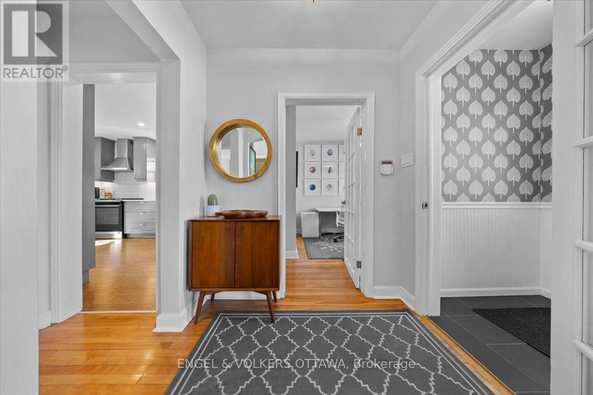 1436 Larose Avenue, Ottawa, Ontario  K1Z 7X8 - Photo 5 - X13084572