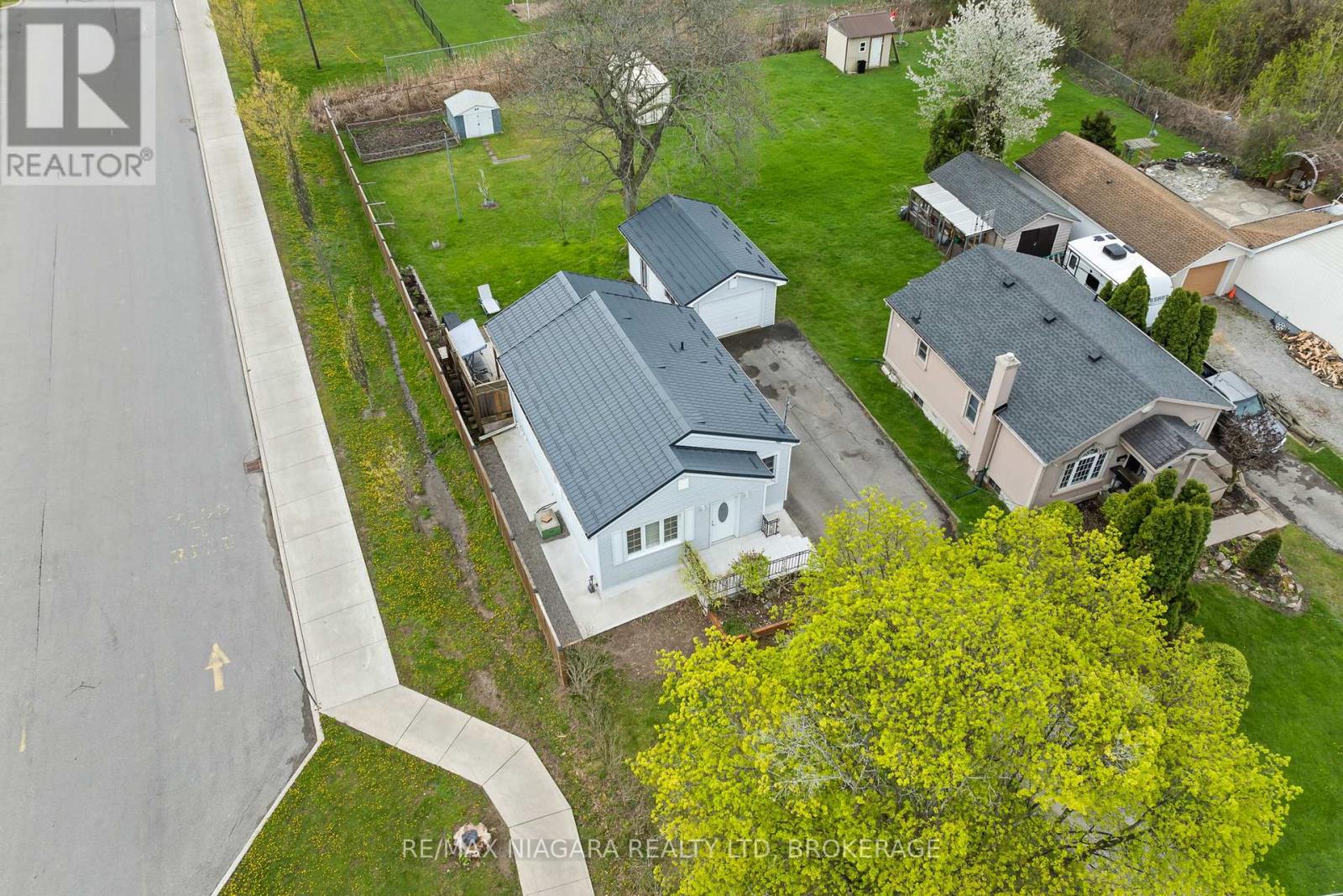 8134 Beaverdams Road, Niagara Falls, Ontario  L2H 1S1 - Photo 30 - X13084232