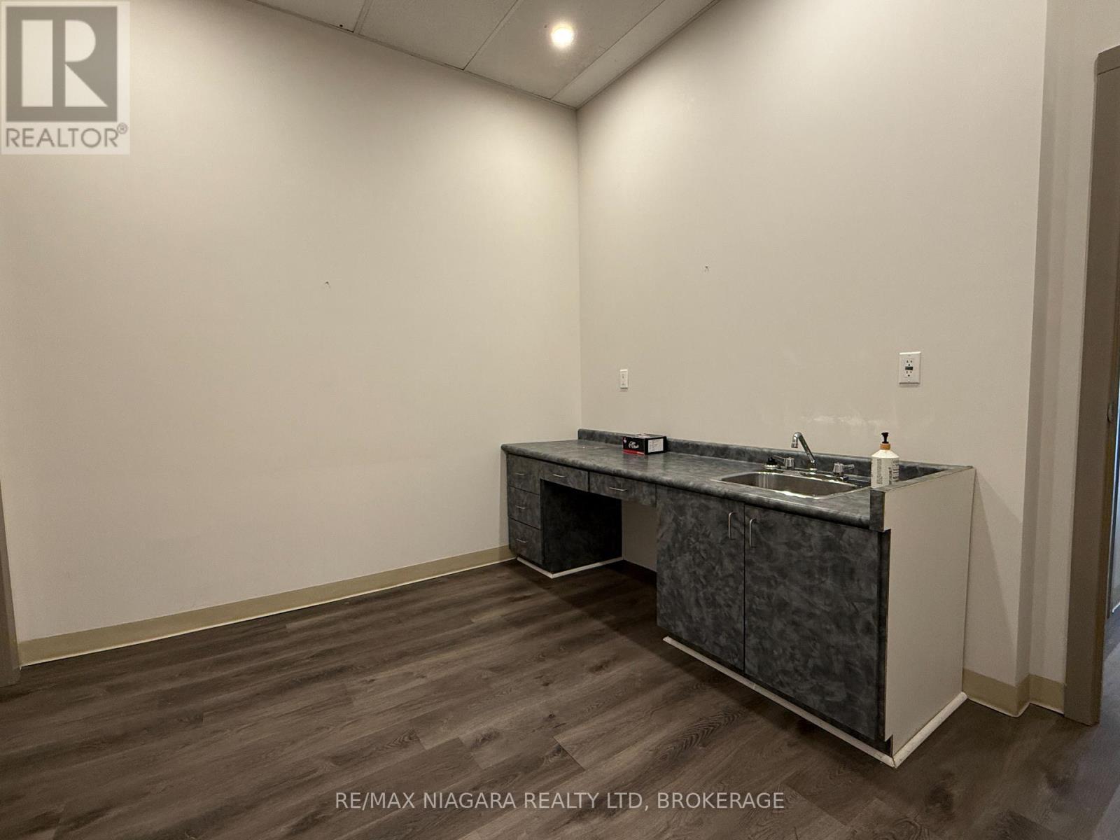 8 - 224 Garrison Road, Fort Erie, Ontario  L2A 1M7 - Photo 12 - X13084332