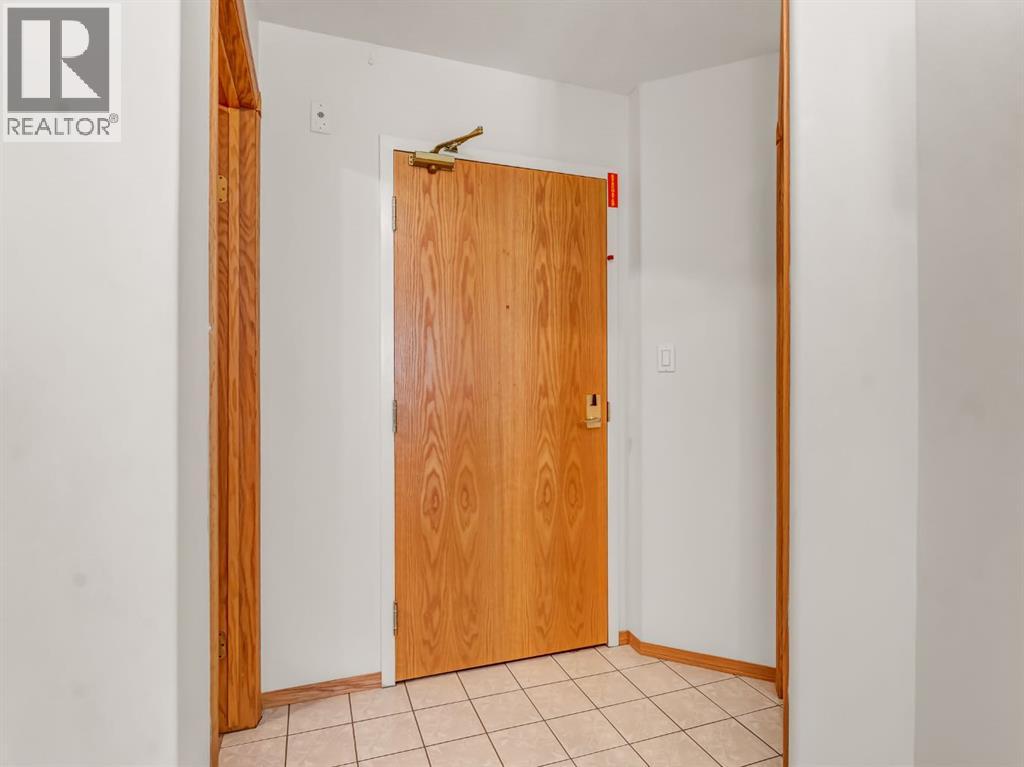 102, 1535 Southview Drive Se, Medicine Hat, Alberta  T1B 4H8 - Photo 5 - A2307822