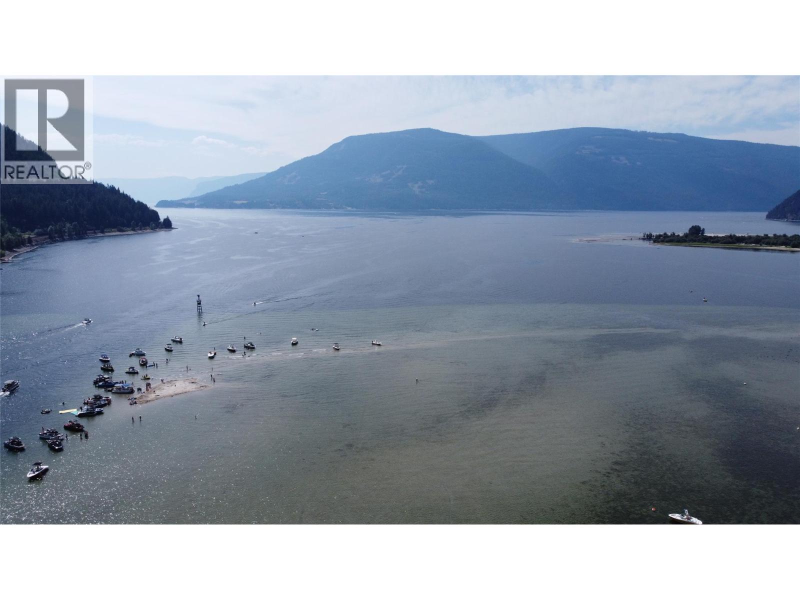 27 Crescent Bay, Sicamous, British Columbia  V0E 2V0 - Photo 10 - 10383045