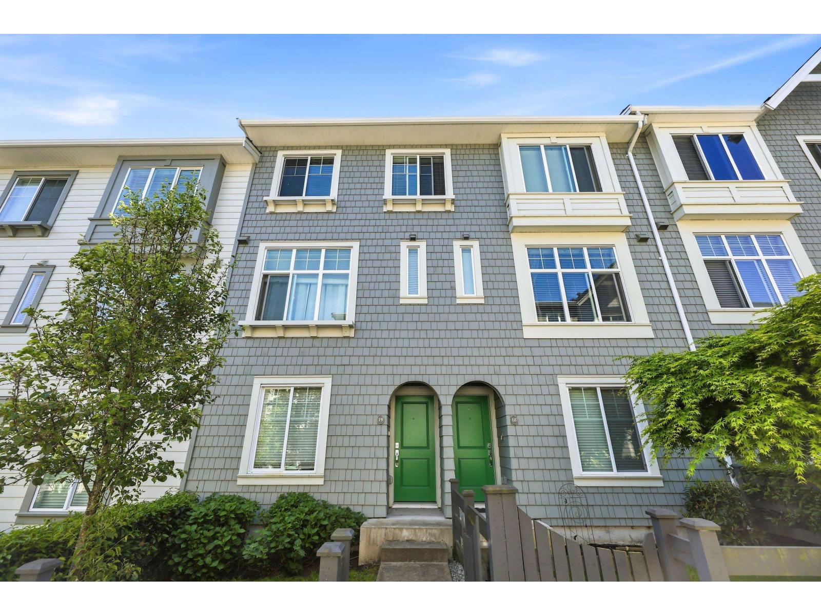 19 8168 136a Street, Surrey, British Columbia  V3W 2Z6 - Photo 2 - R3118697