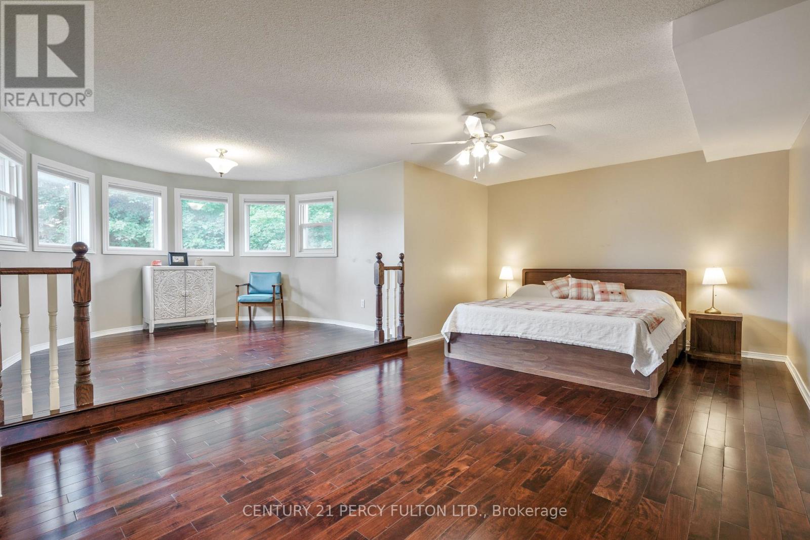 54 Cityview Circle, Barrie, Ontario  L4N 7V1 - Photo 17 - S13024080