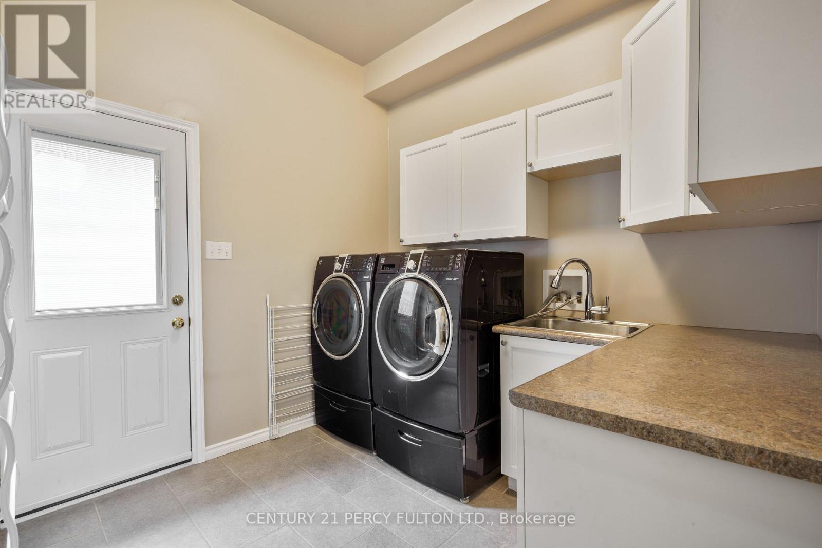 54 Cityview Circle, Barrie, Ontario  L4N 7V1 - Photo 15 - S13024080