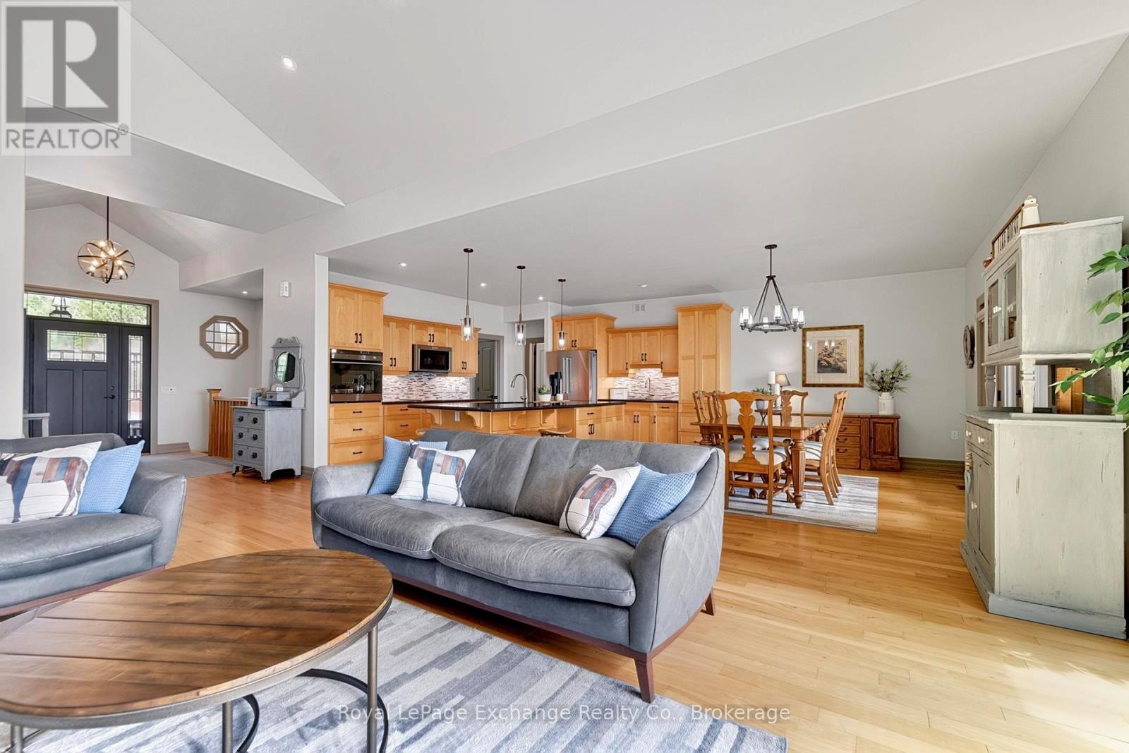 223 Upper Lorne Beach Road, Kincardine, Ontario  N0G 2T0 - Photo 13 - X13084534
