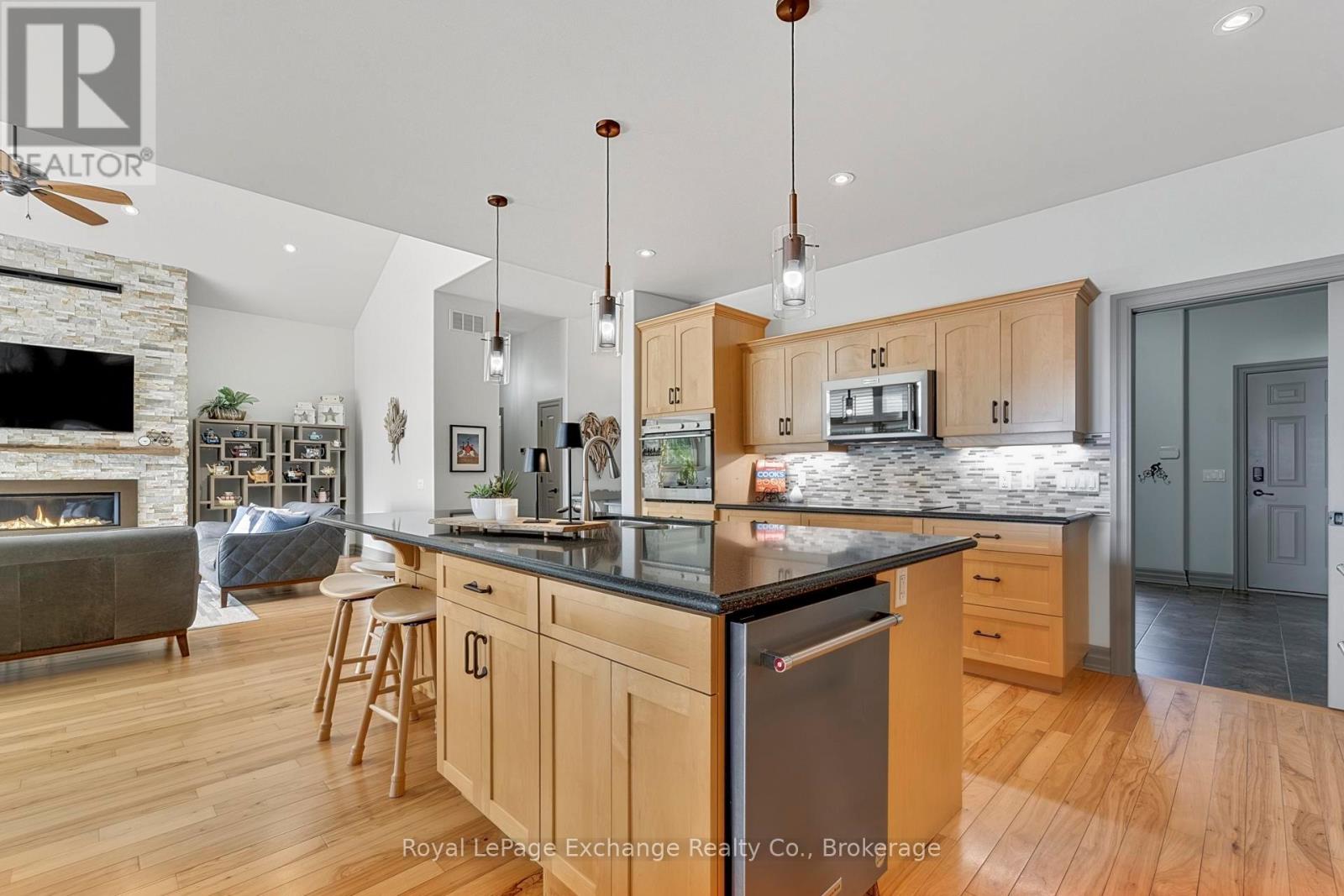 223 Upper Lorne Beach Road, Kincardine, Ontario  N0G 2T0 - Photo 17 - X13084534