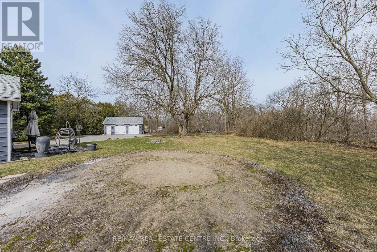 1 Hughson Street, North Dumfries, Ontario  N0B 1L0 - Photo 35 - X12935554