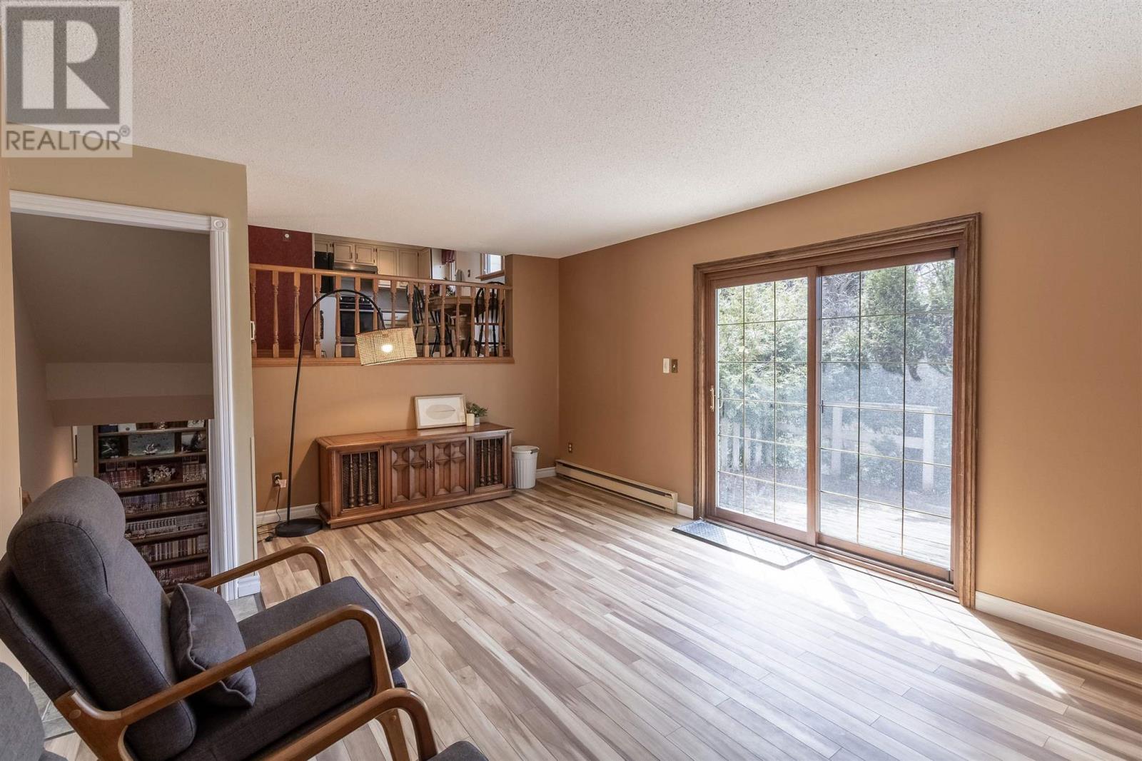 7 Golf Range Cres, Sault Ste. Marie, Ontario  P6A 6A4 - Photo 6 - SM260867