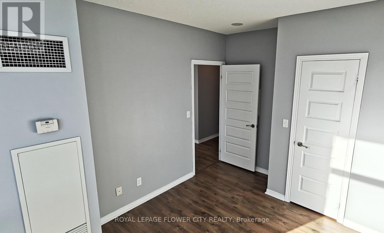 2307 - 215 Queen Street, Brampton, Ontario  L6W 0A9 - Photo 8 - W13081706