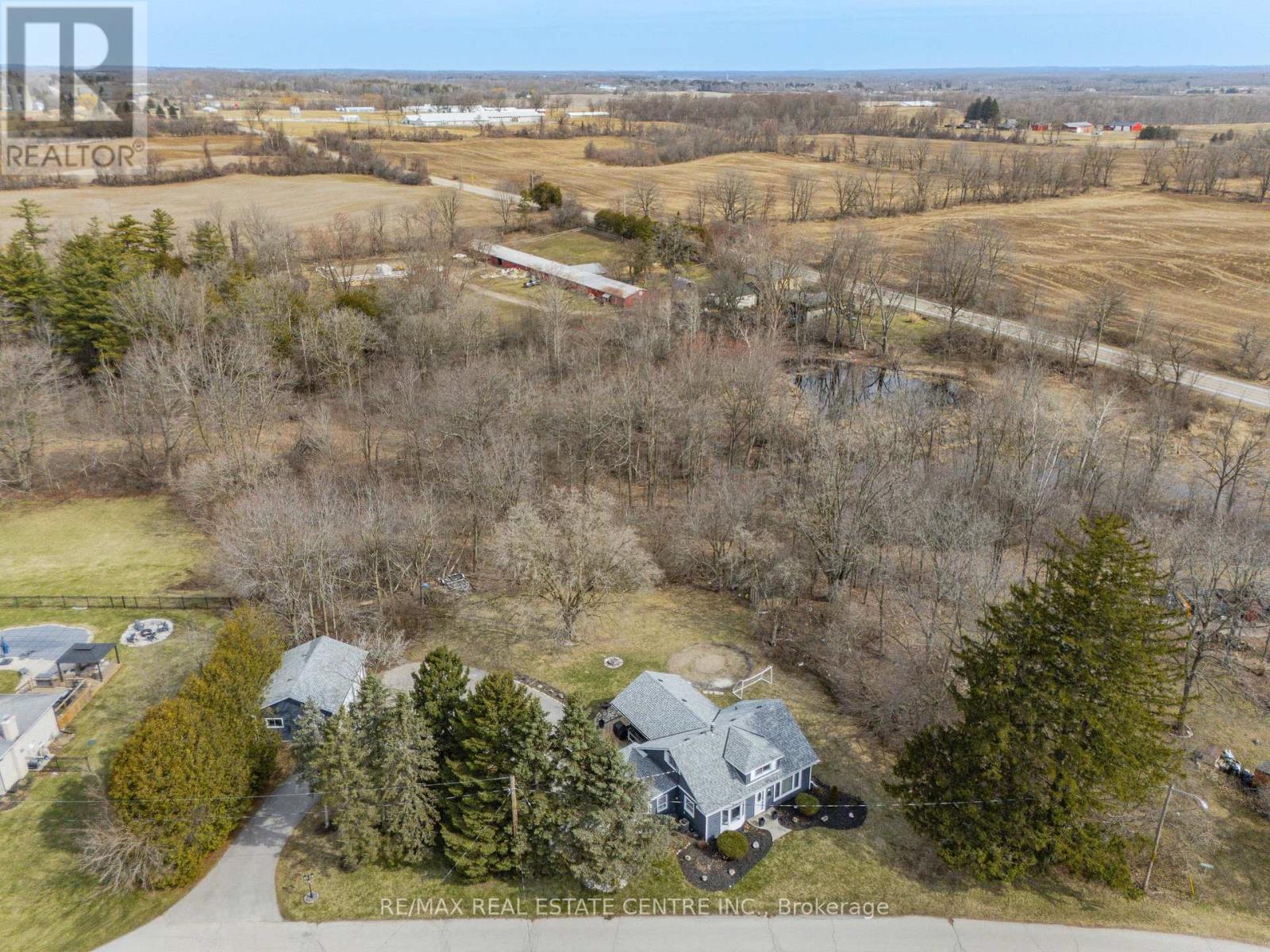 1 Hughson Street, North Dumfries, Ontario  N0B 1L0 - Photo 42 - X12935554