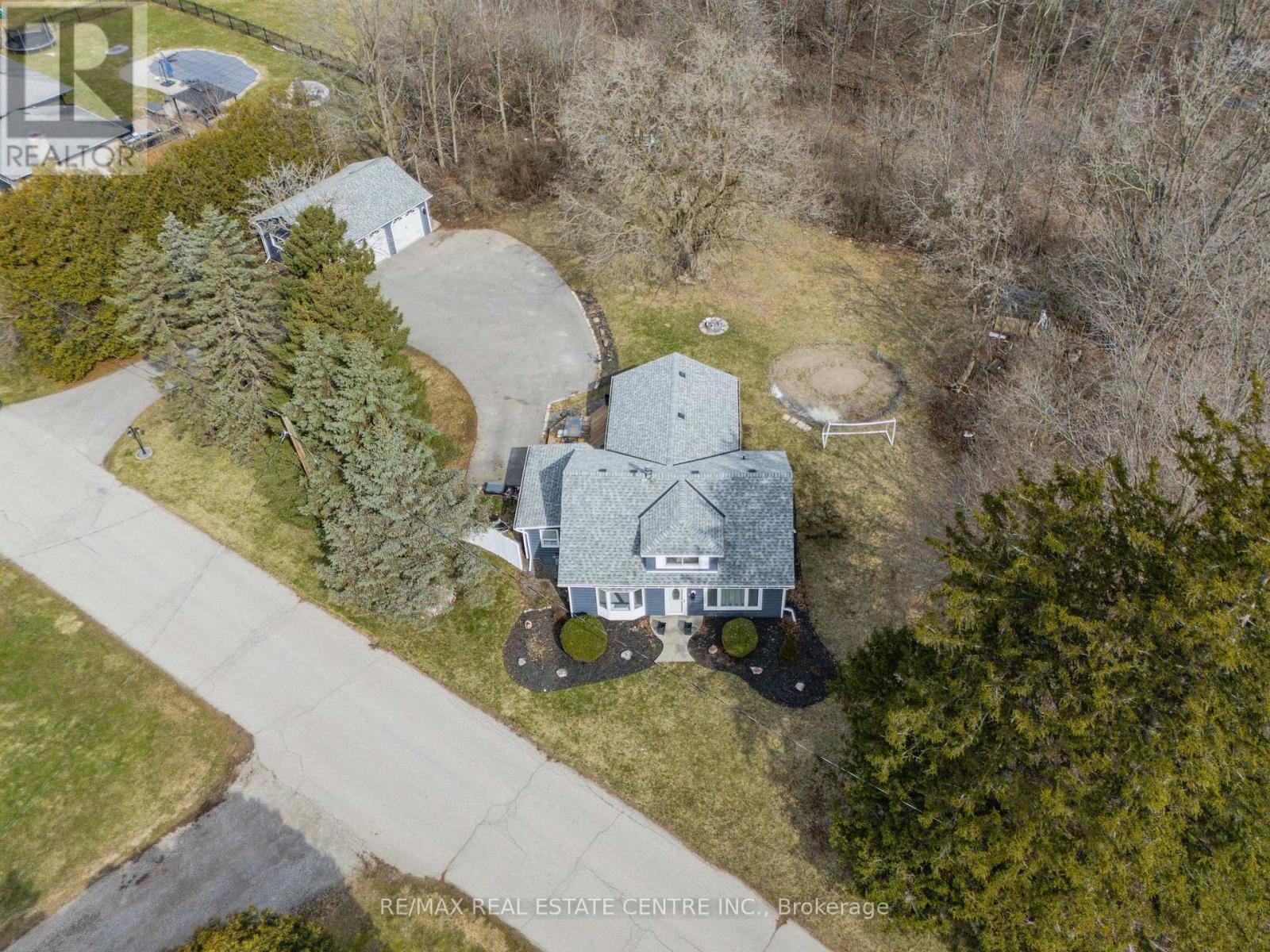 1 Hughson Street, North Dumfries, Ontario  N0B 1L0 - Photo 43 - X12935554
