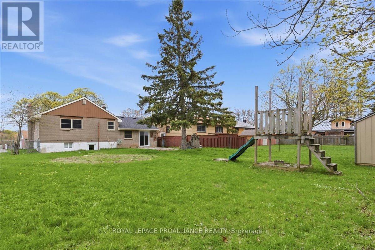 24 Gilbert Street, Belleville, Ontario  K8P 3H2 - Photo 47 - X12870368