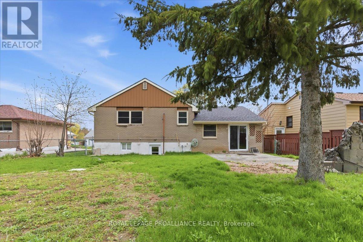 24 Gilbert Street, Belleville, Ontario  K8P 3H2 - Photo 41 - X12870368