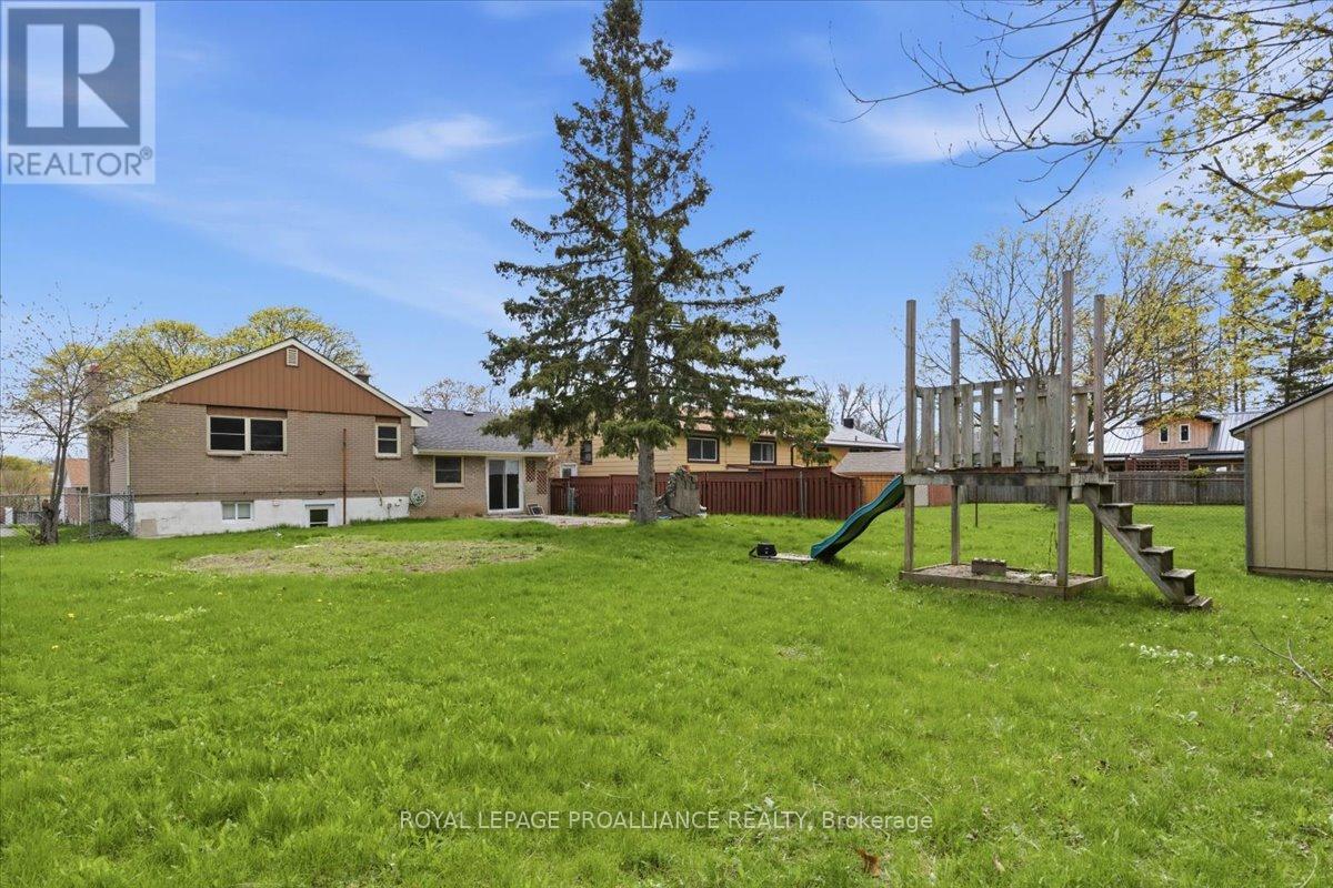 24 Gilbert Street, Belleville, Ontario  K8P 3H2 - Photo 43 - X12870368