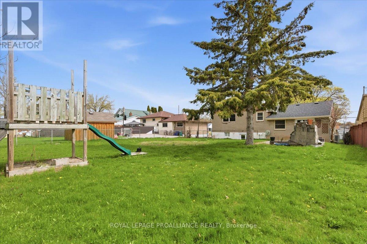 24 Gilbert Street, Belleville, Ontario  K8P 3H2 - Photo 42 - X12870368