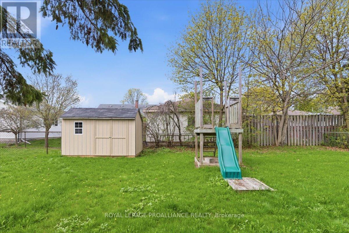 24 Gilbert Street, Belleville, Ontario  K8P 3H2 - Photo 44 - X12870368