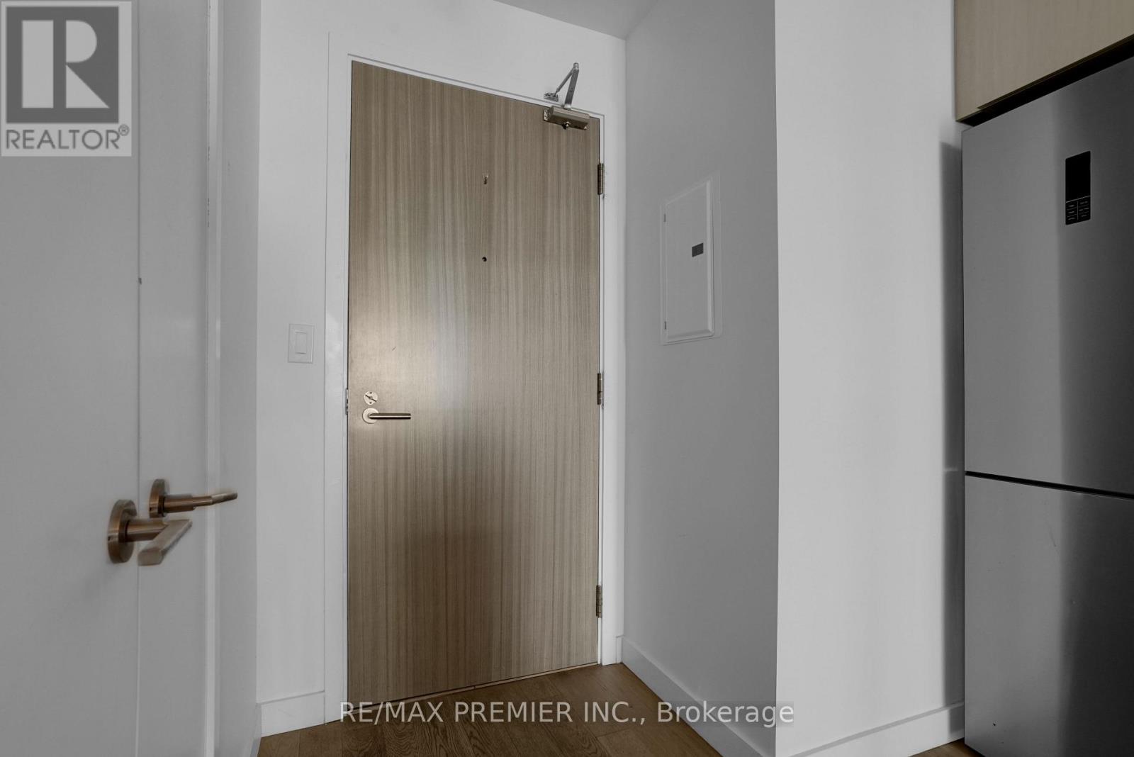 1118 - 111 Bathurst Street, Toronto, Ontario  M5V 2R1 - Photo 6 - C13084374