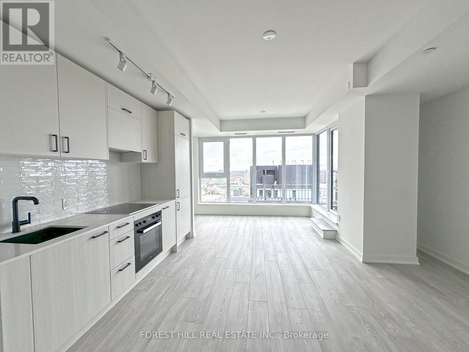 3810 - 1 Quarrington Lane, Toronto, Ontario  M3C 0S4 - Photo 2 - C13084452