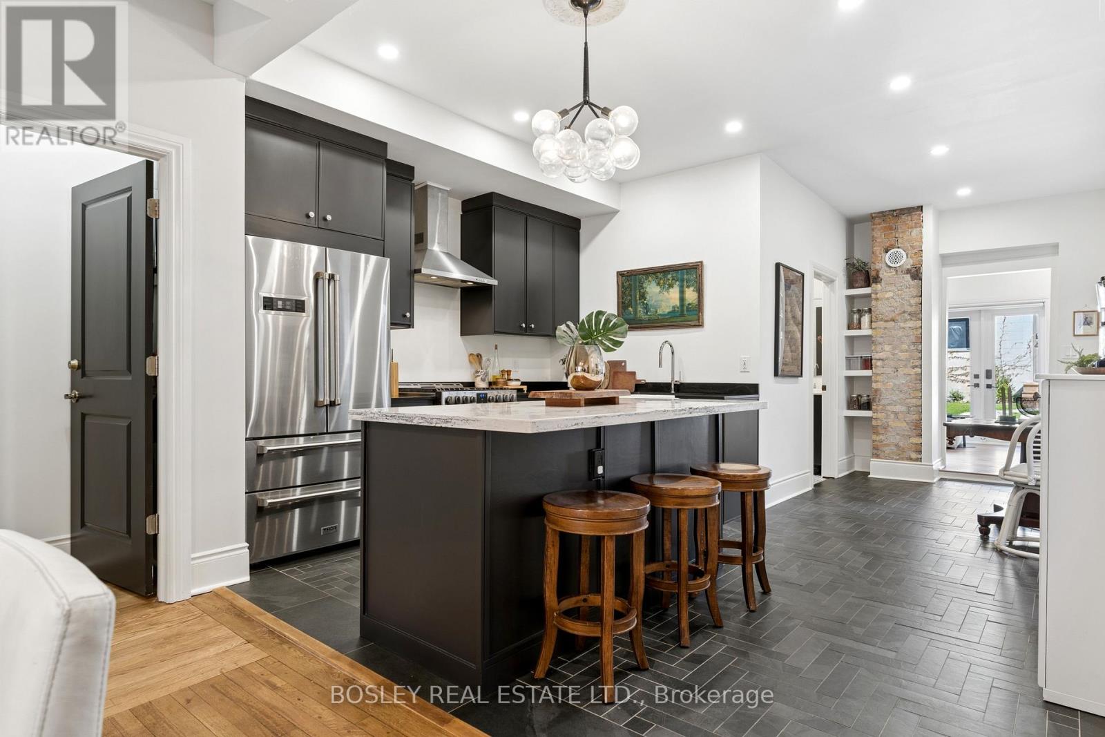 40 Halton Street, Toronto, Ontario  M6J 1R3 - Photo 11 - C13084462