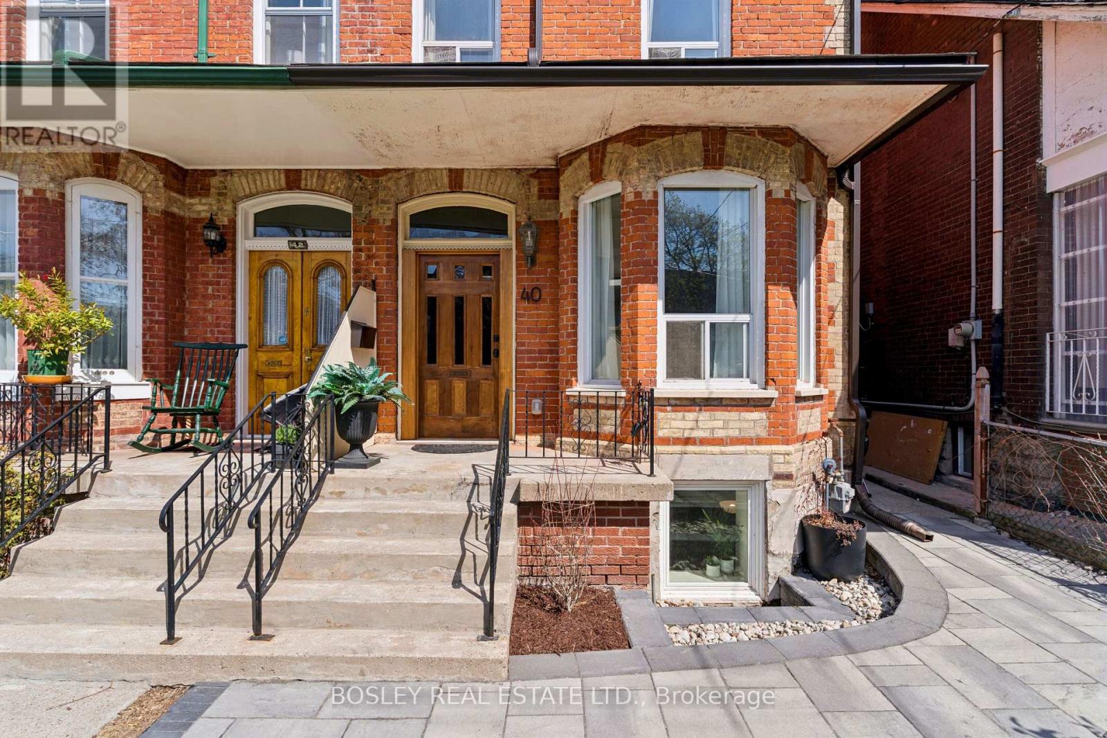 40 Halton Street, Toronto, Ontario  M6J 1R3 - Photo 4 - C13084462