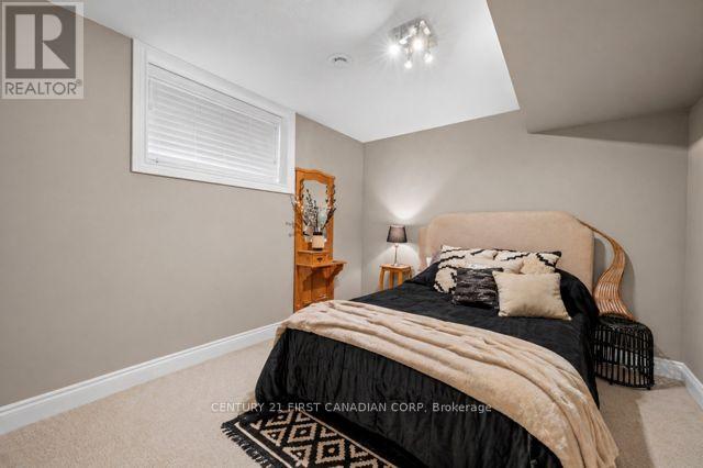 941 Longworth Road, London South, Ontario  N6K 0C9 - Photo 35 - X13084066