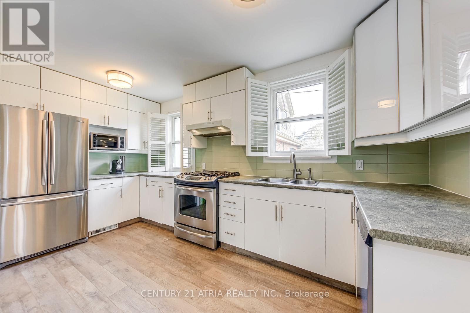 20 1/2 East Road, Toronto, Ontario  M1N 2A1 - Photo 11 - E13084276