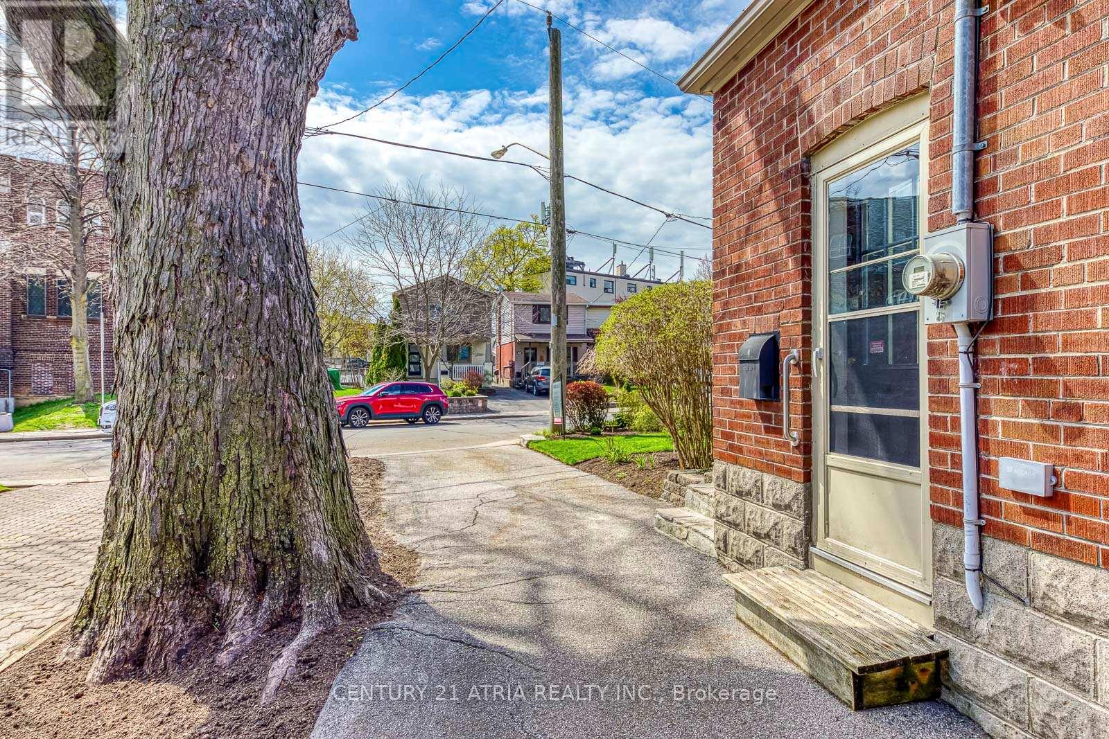 20 1/2 East Road, Toronto, Ontario  M1N 2A1 - Photo 36 - E13084276