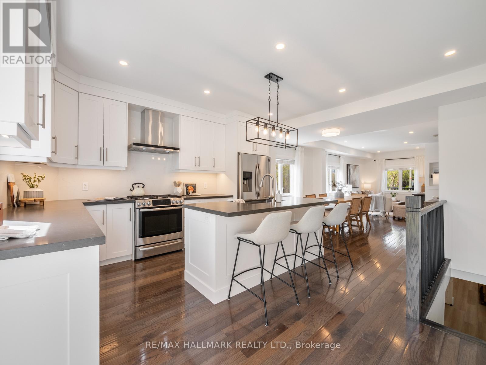 151 Eastwood Avenue, Toronto, Ontario  M1N 3H5 - Photo 12 - E13084290