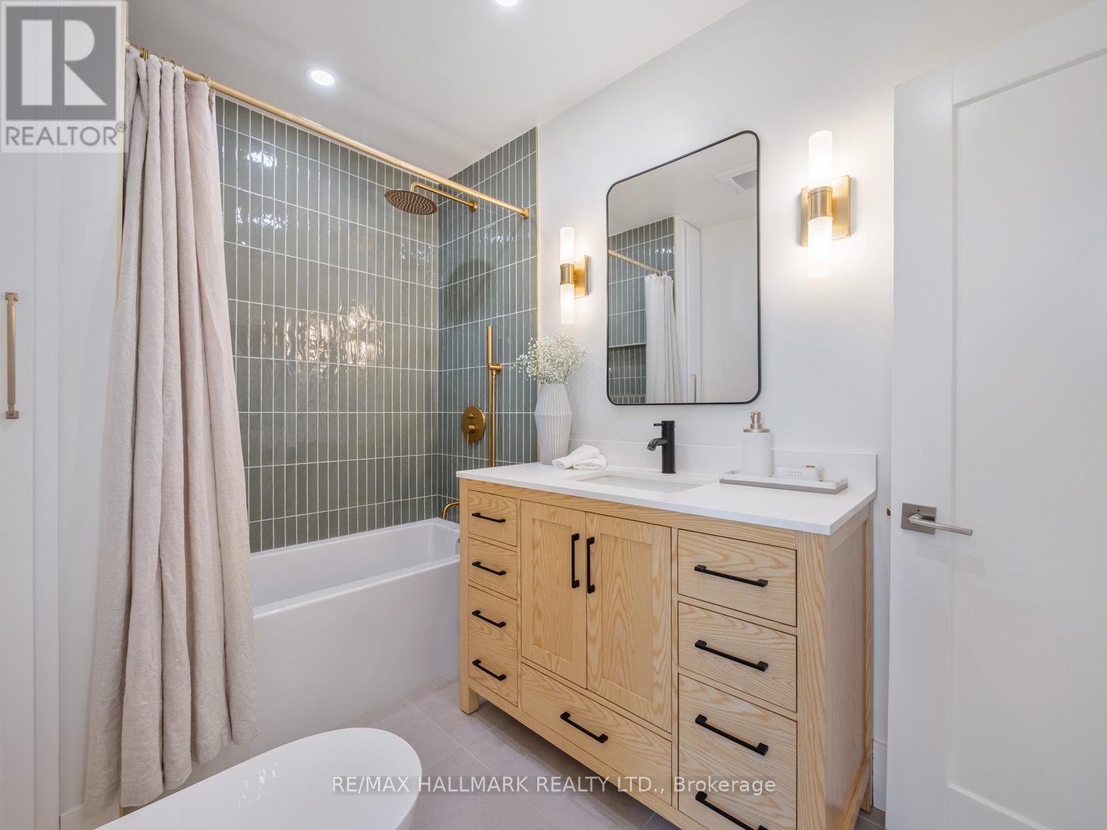 151 Eastwood Avenue, Toronto, Ontario  M1N 3H5 - Photo 25 - E13084290