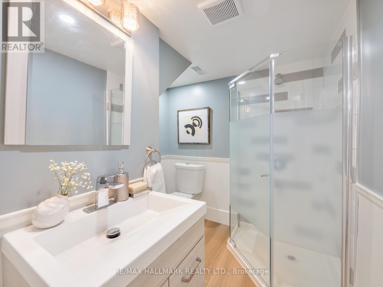151 Eastwood Avenue, Toronto, Ontario  M1N 3H5 - Photo 31 - E13084290