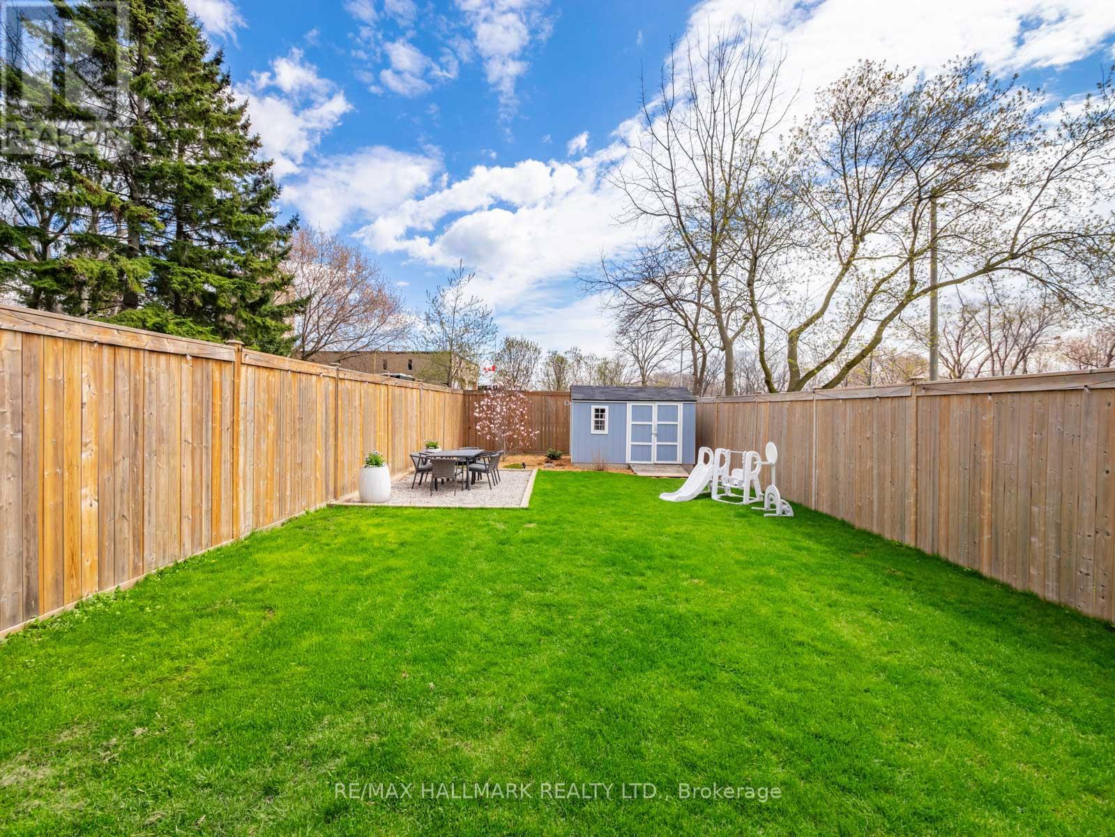 151 Eastwood Avenue, Toronto, Ontario  M1N 3H5 - Photo 33 - E13084290