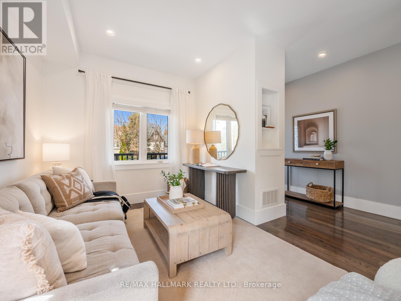 151 Eastwood Avenue, Toronto, Ontario  M1N 3H5 - Photo 4 - E13084290