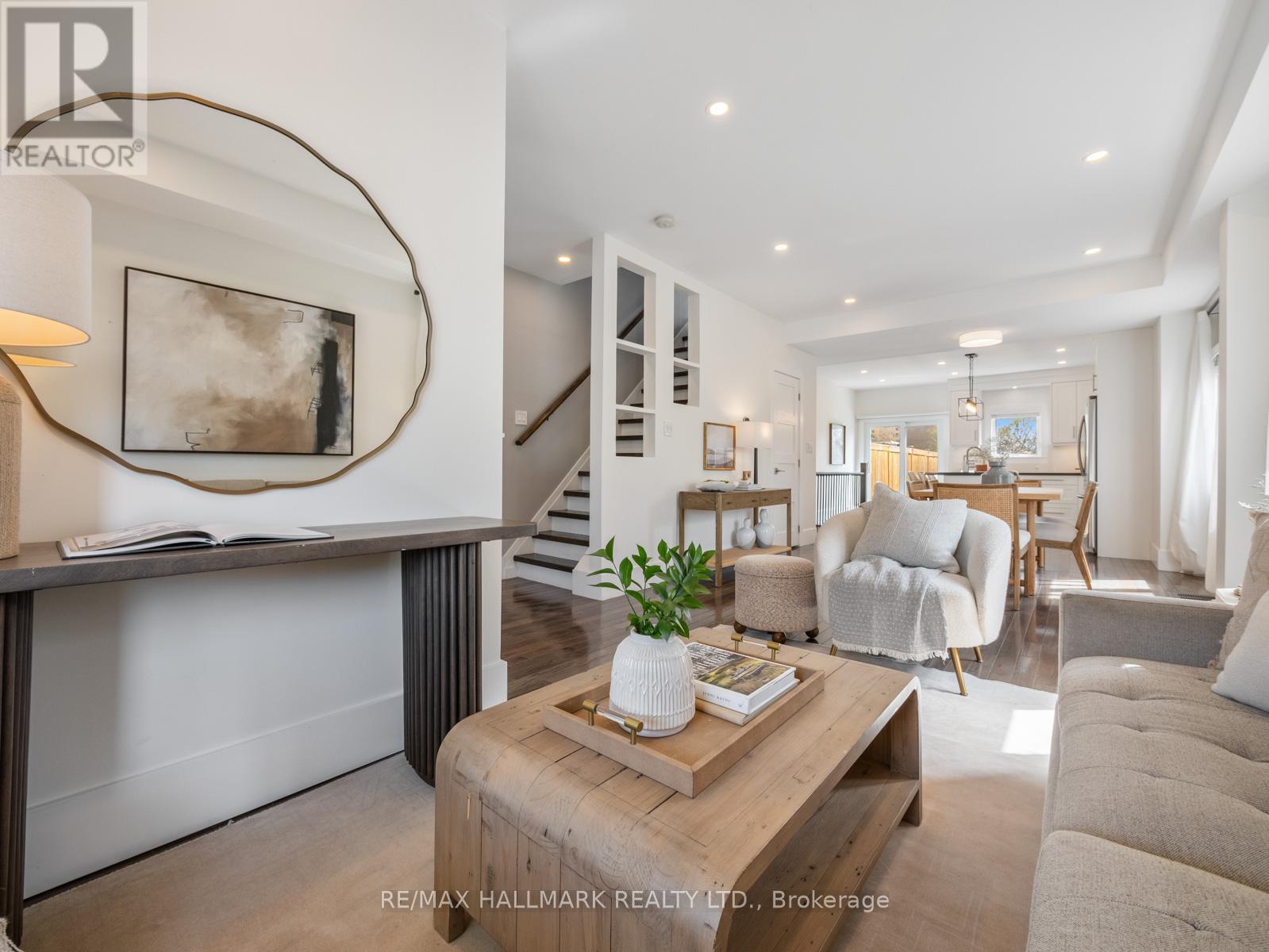 151 Eastwood Avenue, Toronto, Ontario  M1N 3H5 - Photo 5 - E13084290