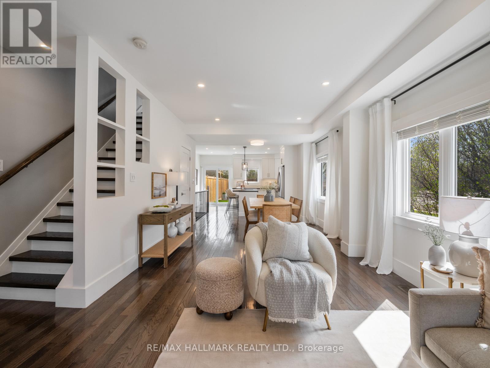 151 Eastwood Avenue, Toronto, Ontario  M1N 3H5 - Photo 6 - E13084290