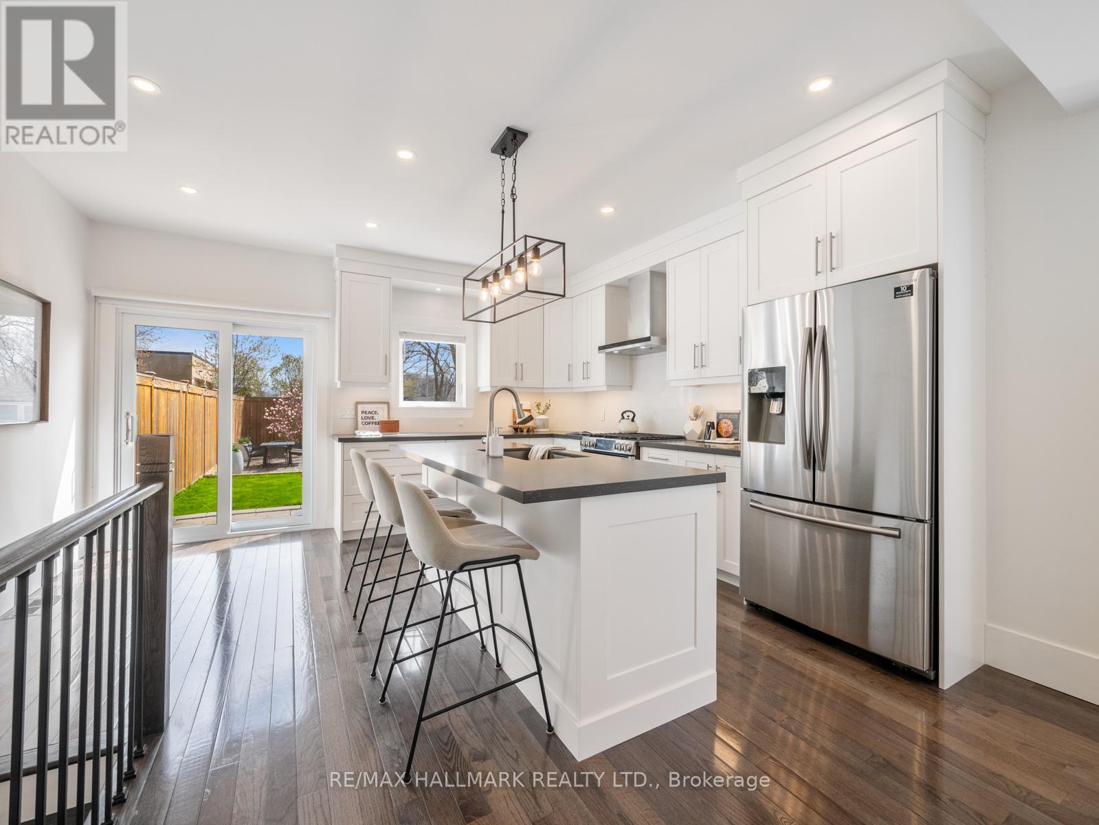 151 Eastwood Avenue, Toronto, Ontario  M1N 3H5 - Photo 9 - E13084290