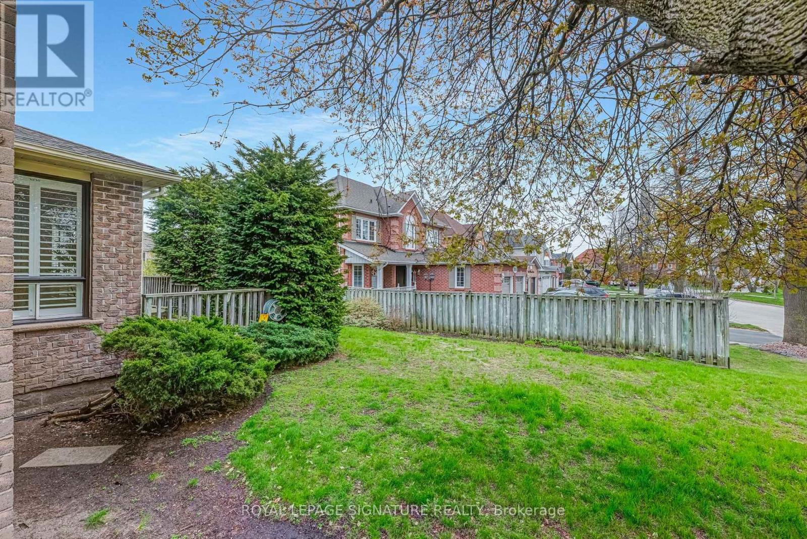 1204 Maple Gate Road, Pickering, Ontario  L1X 1T1 - Photo 34 - E13084320
