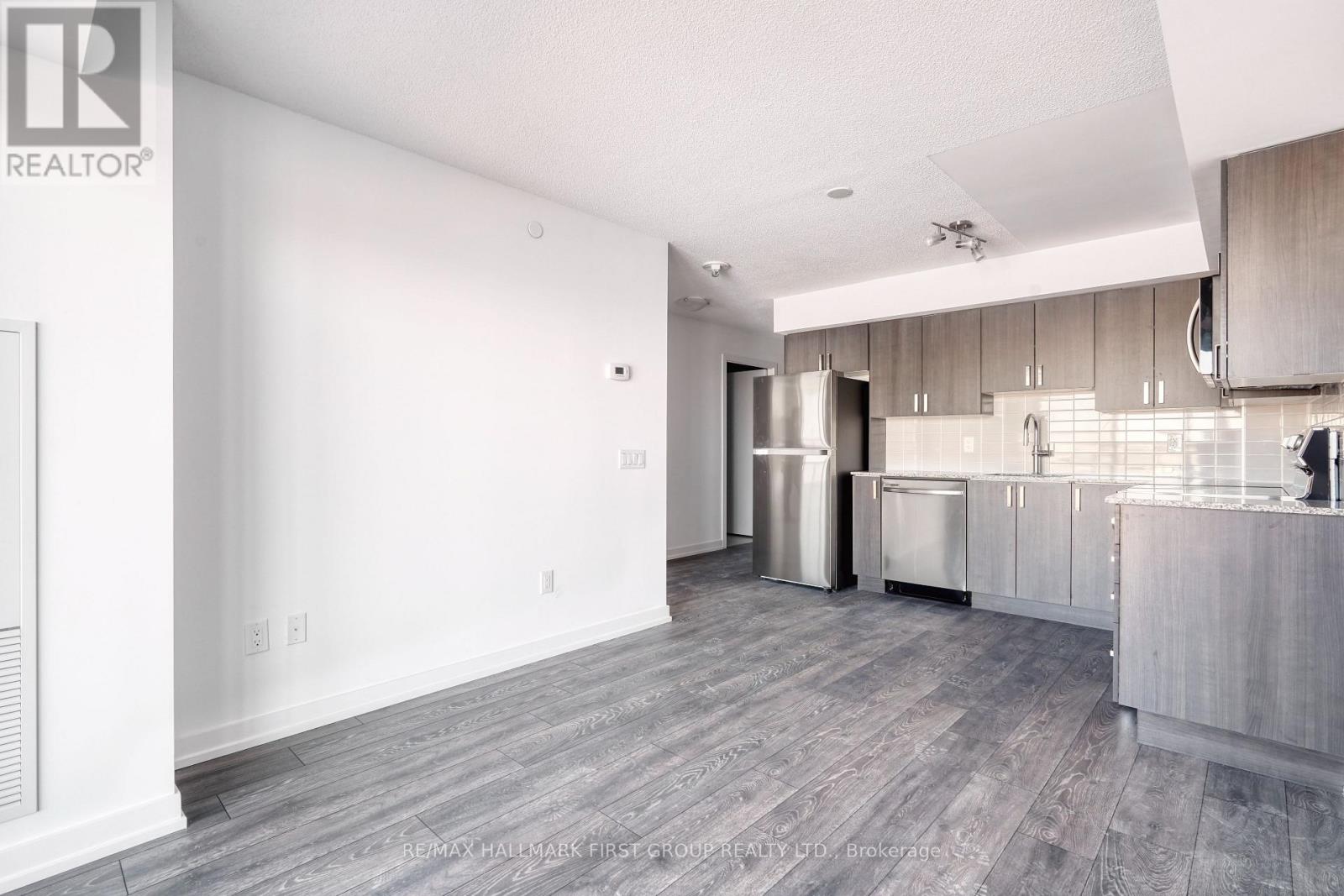 1411 - 1455 Celebration Drive, Pickering, Ontario  L1W 1L8 - Photo 3 - E13084400