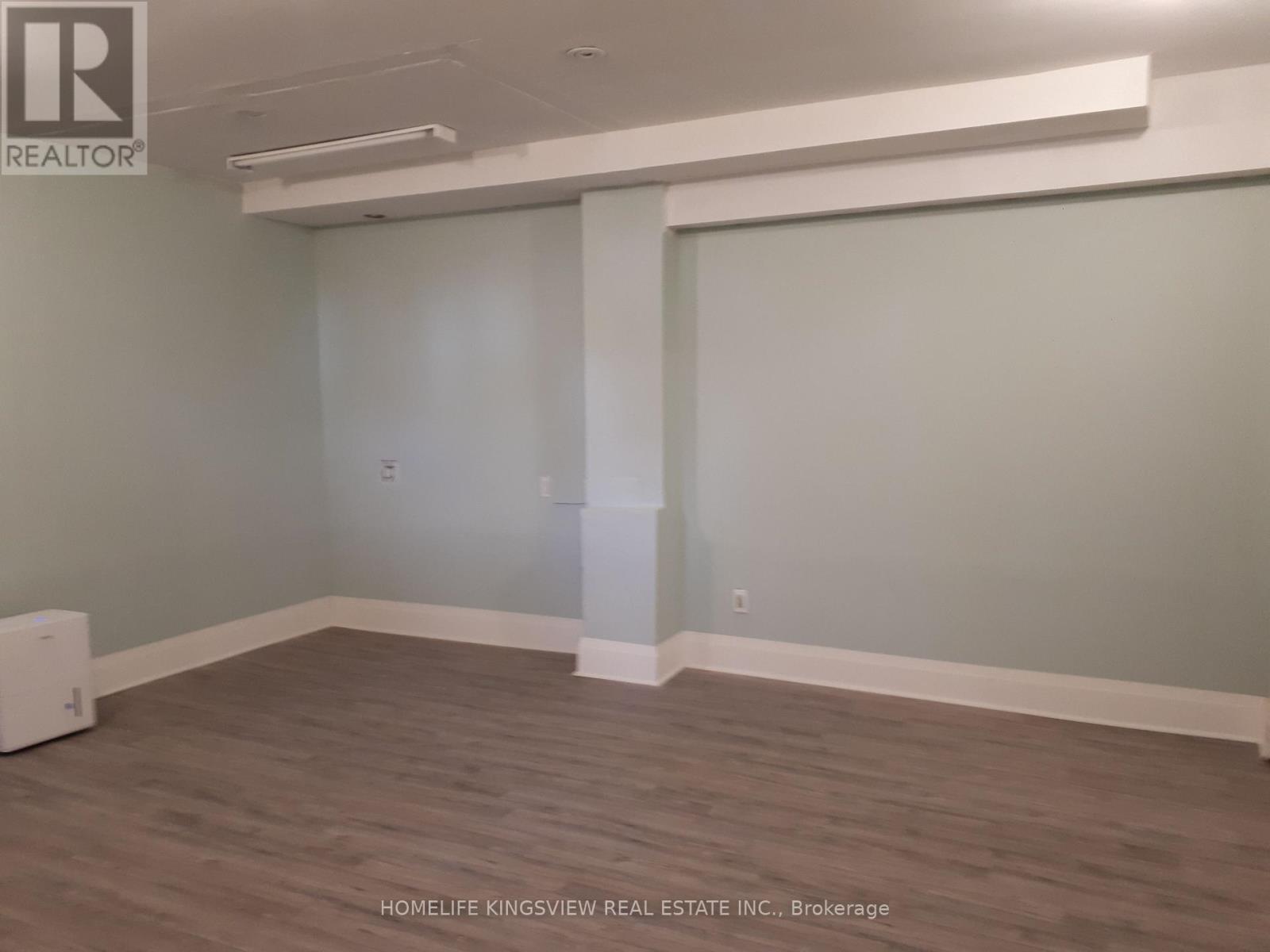 18 Corvette Avenue, Toronto, Ontario  M1K 3E8 - Photo 4 - E13084432