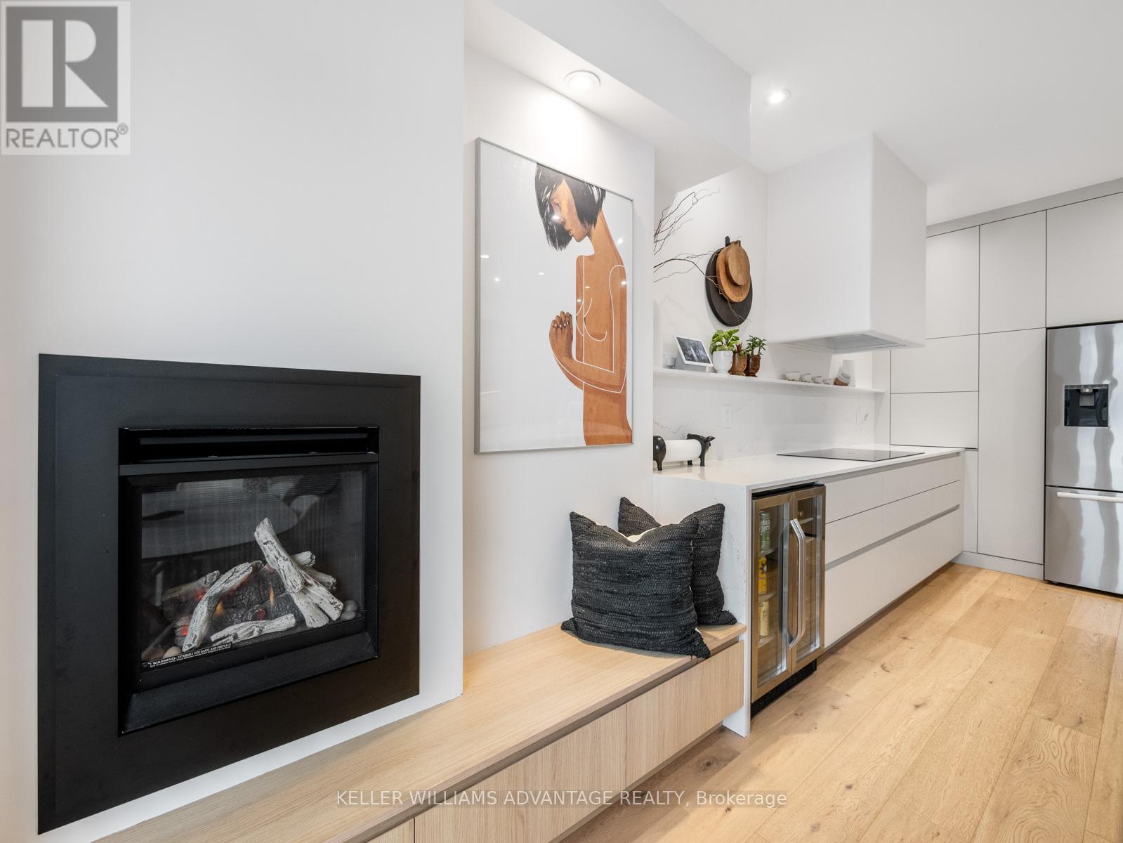 87 Boardwalk Drive, Toronto, Ontario  M4L 3X9 - Photo 13 - E13084442