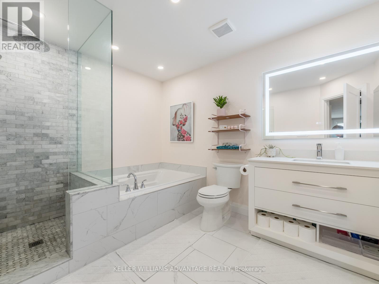 87 Boardwalk Drive, Toronto, Ontario  M4L 3X9 - Photo 29 - E13084442
