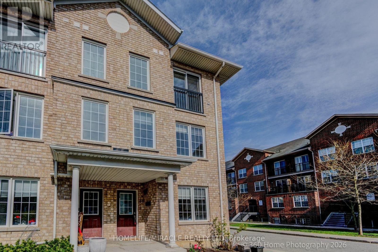 48 Strangford Lane, Toronto, Ontario  M1L 0E4 - Photo 2 - E13084460