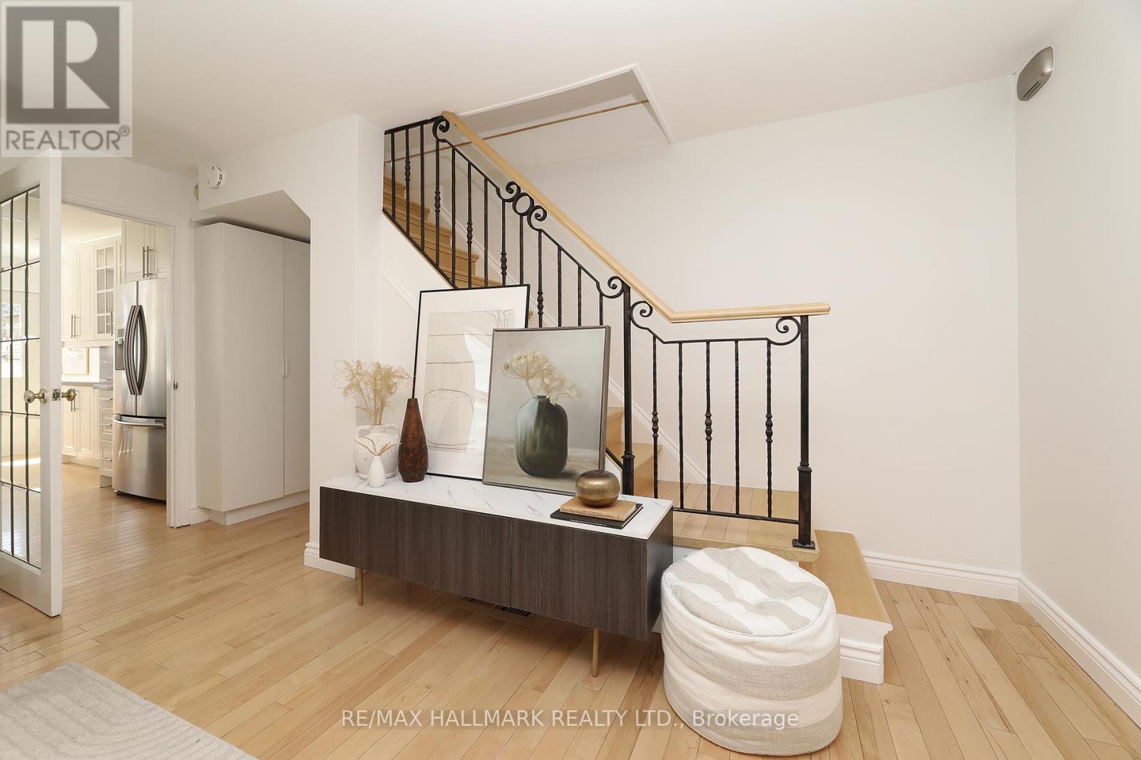 787 Sammon Avenue, Toronto, Ontario  M4C 2E6 - Photo 14 - E13084526