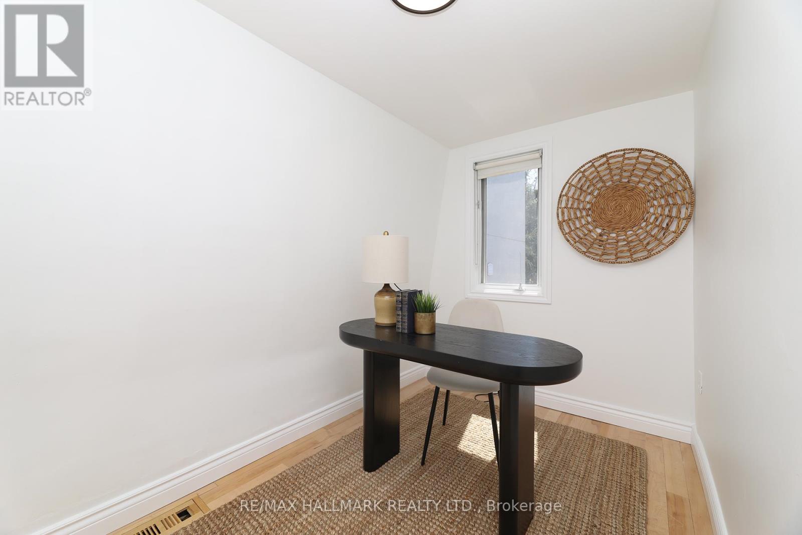 787 Sammon Avenue, Toronto, Ontario  M4C 2E6 - Photo 19 - E13084526