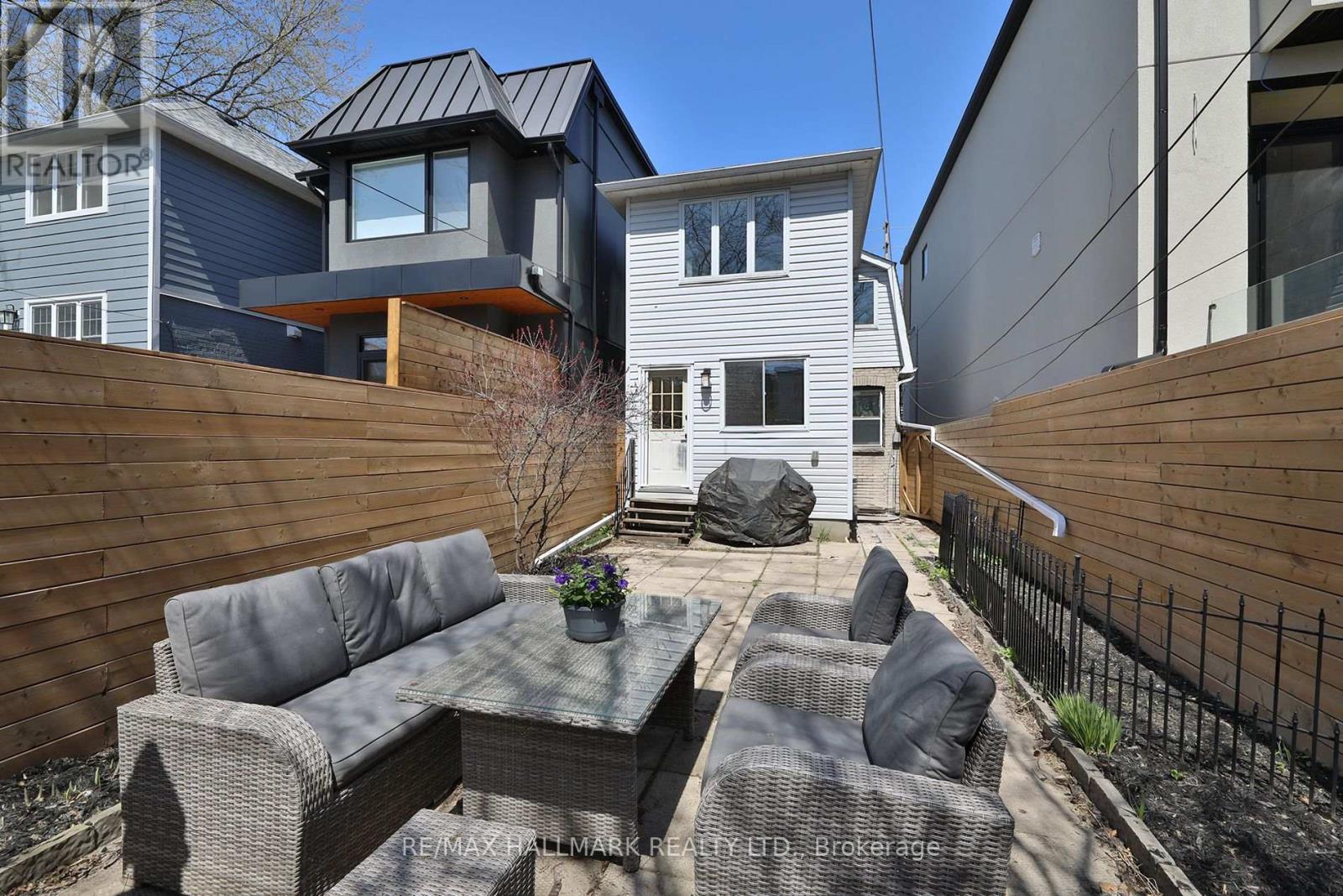 787 Sammon Avenue, Toronto, Ontario  M4C 2E6 - Photo 28 - E13084526